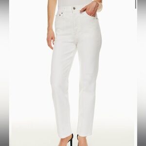 -Denim Forum, The Arlo High Rise Straight 28L, excellent condition, lightly worn